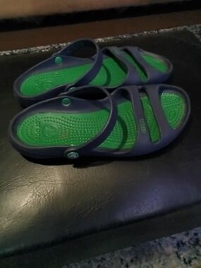 Crocs Two-Tone Green & Navy Slide Sandals